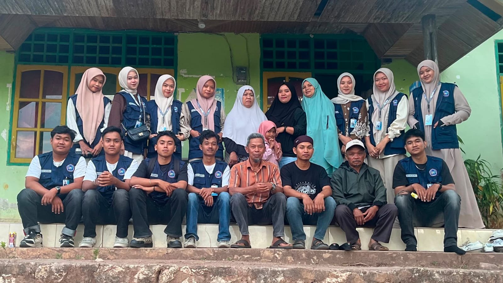 Sukses Laksanakan Seminar Program Kerja, Mahasiswa KKN Paparkan Rencana Pengabdian di Desa Pebaloran